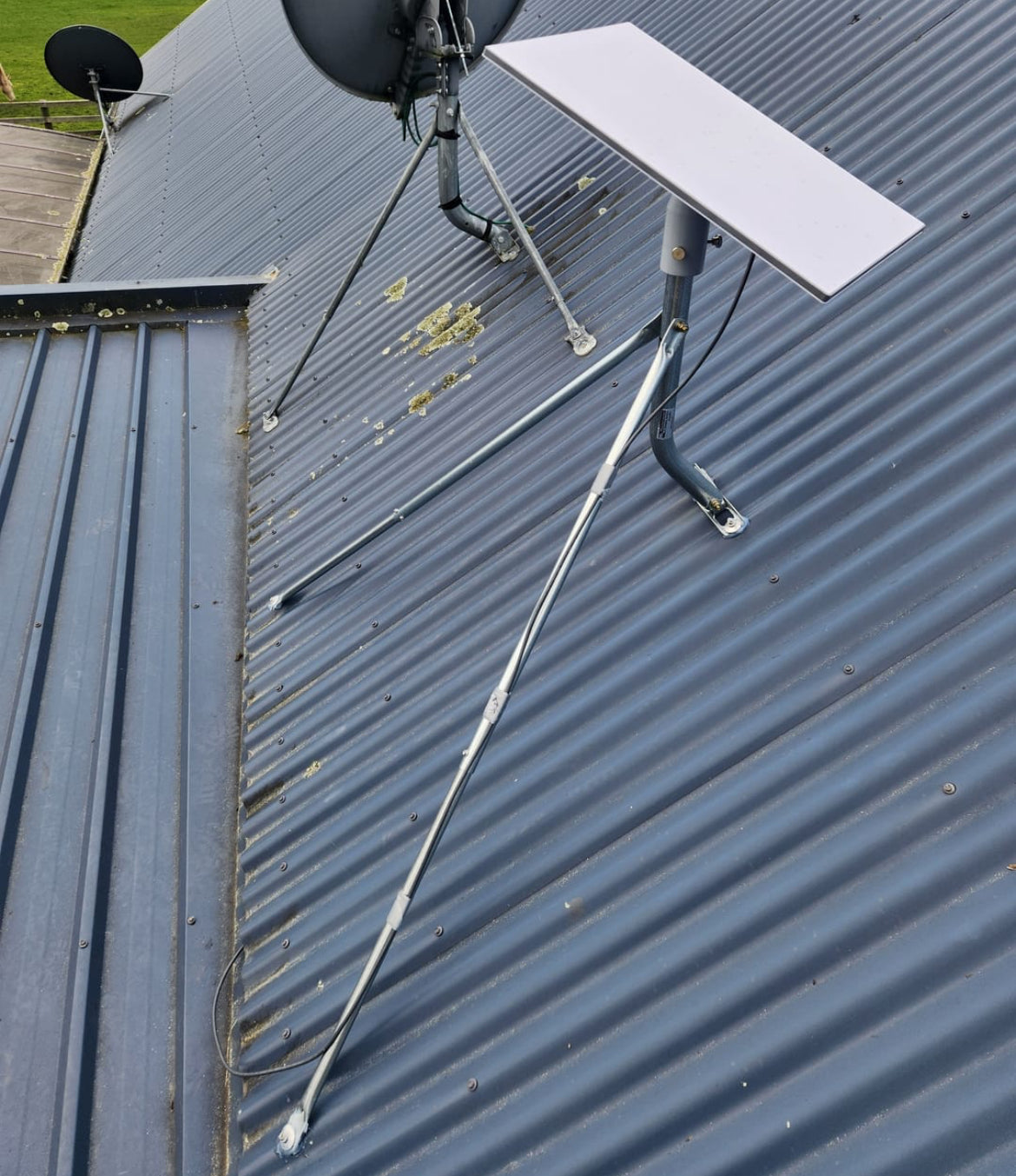 Outcamp Roof Mount Kit for Starlink Gen 3
