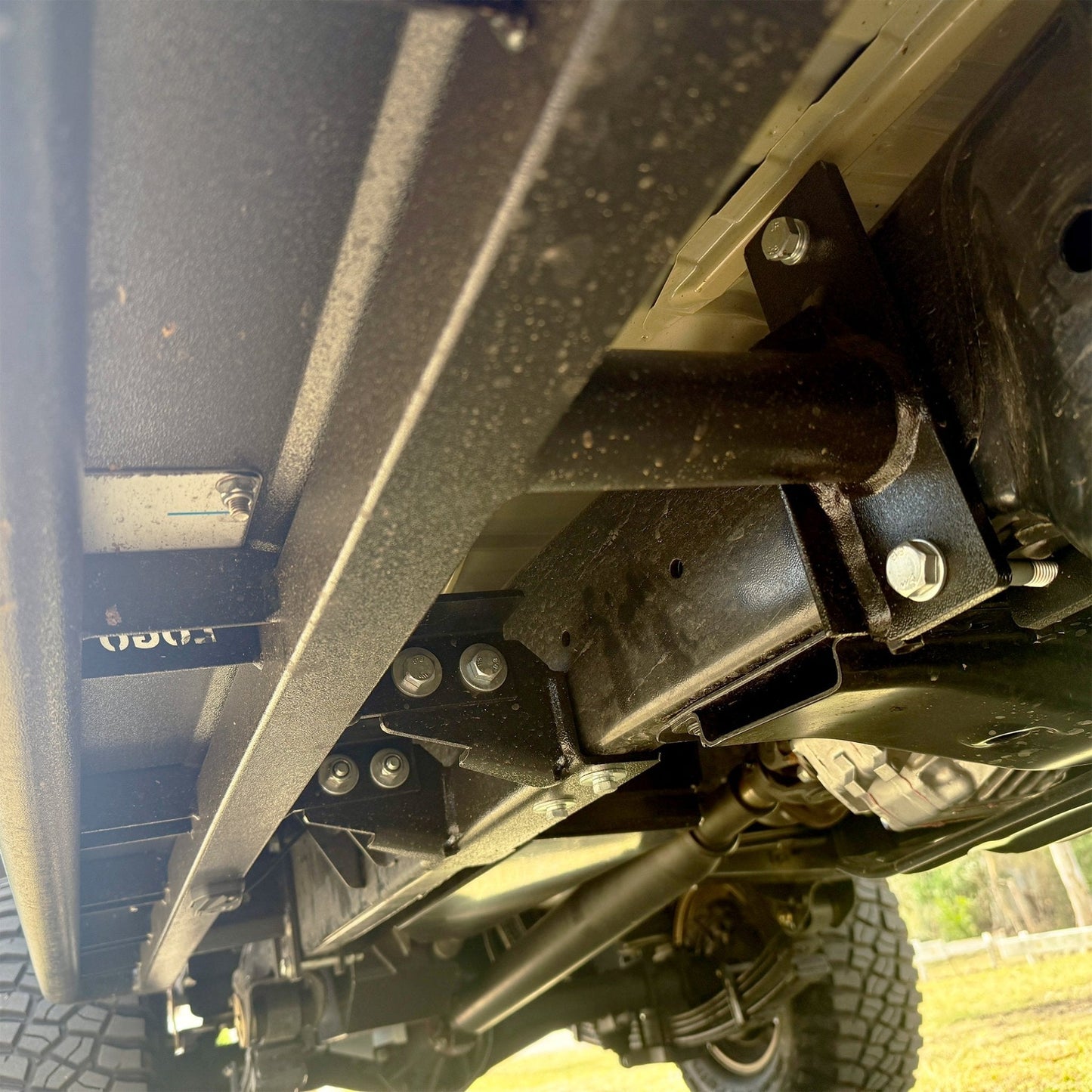 ONCA Landcruiser 70 Series Dual Cab Extreme Rock Sliders