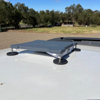 Outcamp PeakDo Magnetic Case Mount for Starlink Mini