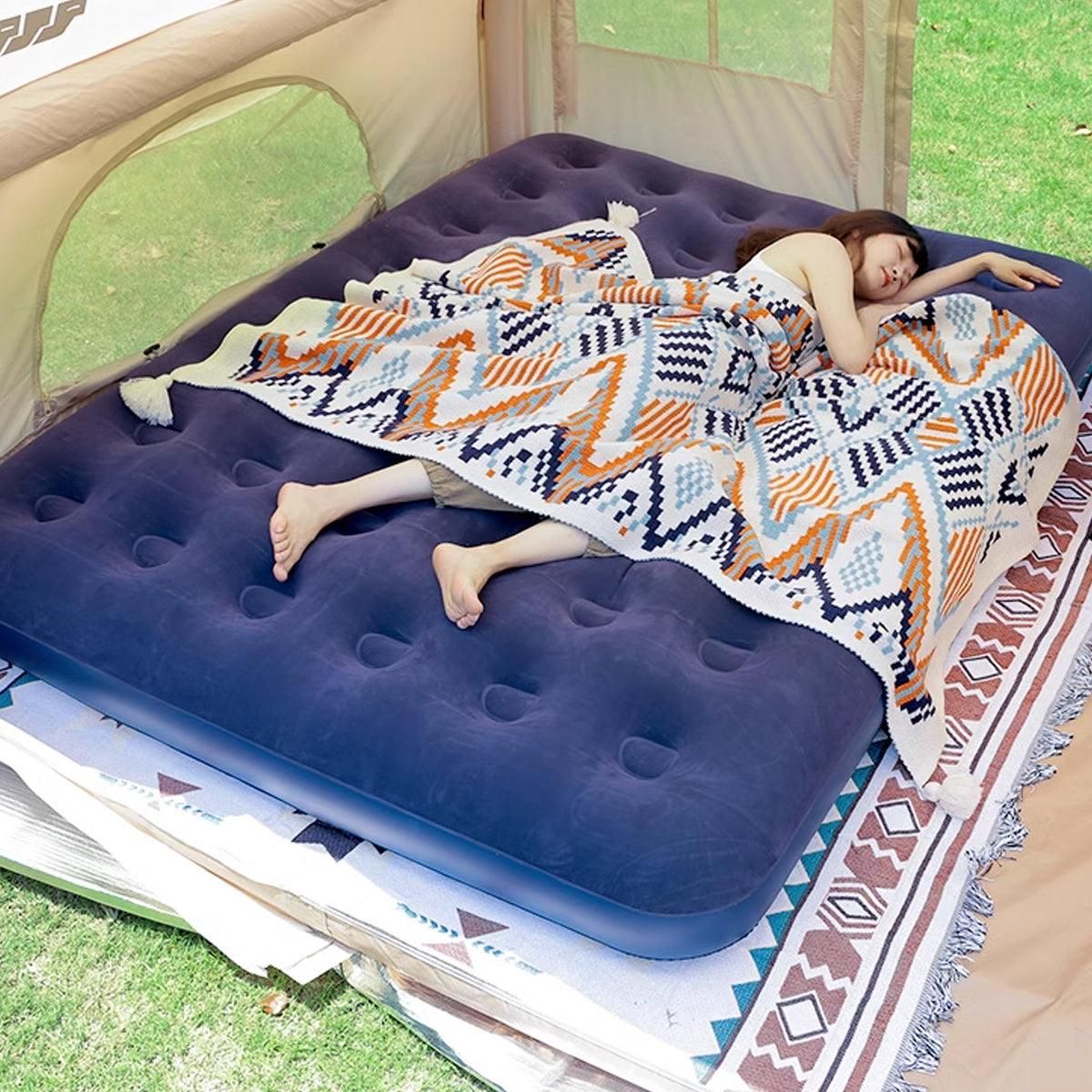 King Size Inflatable Airbed with Built-In Pump