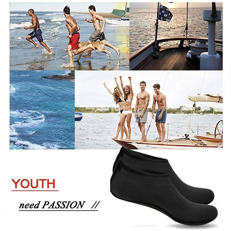 Unisex Slip-On Neoprene Water Shoes – Camo Red XL