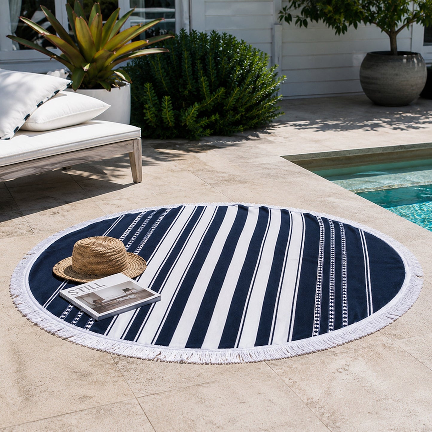Round Beach Towel/Picnic Blanket - Oceans